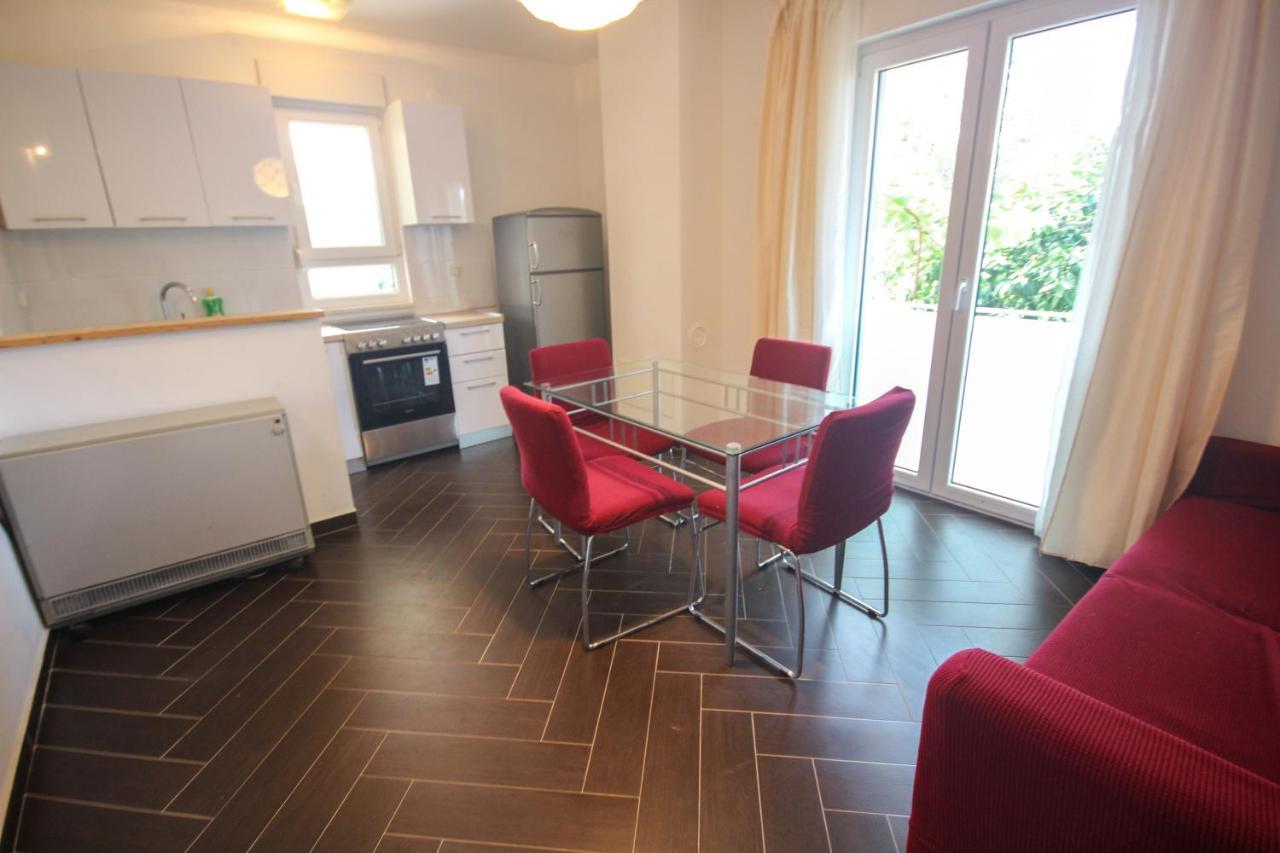 Cukon Apartment *
