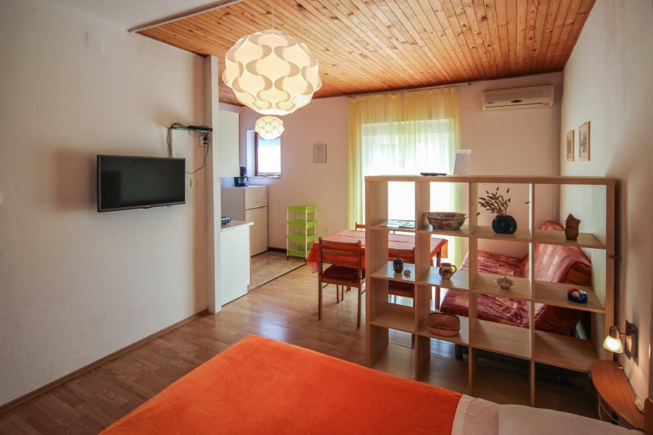 Apartment Cukon *